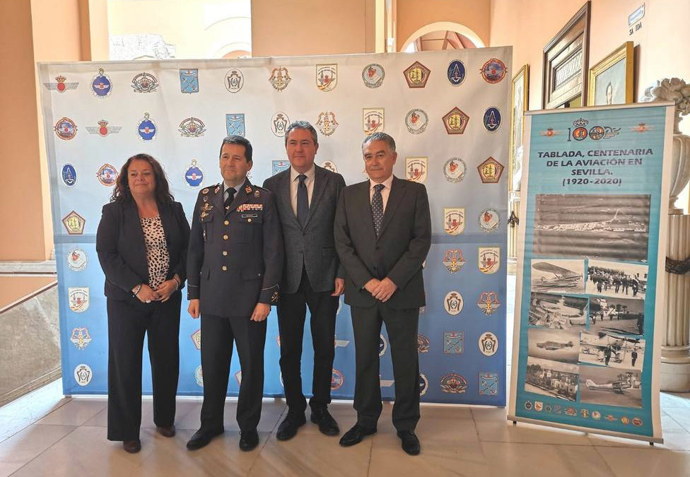 Rosabus colabora en el patrocinio del centenario de la Base Aérea de Tablada, en Sevilla