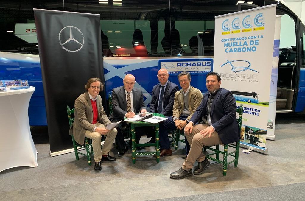 ROSABUS amplía su flota con la adquisición de cinco nuevos autocares híbridos de la marca Mercedes Benz