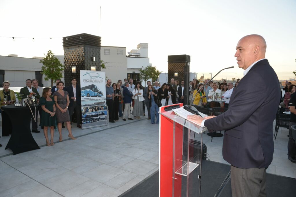 evento presentación híbridos y tarifa verde rosabus